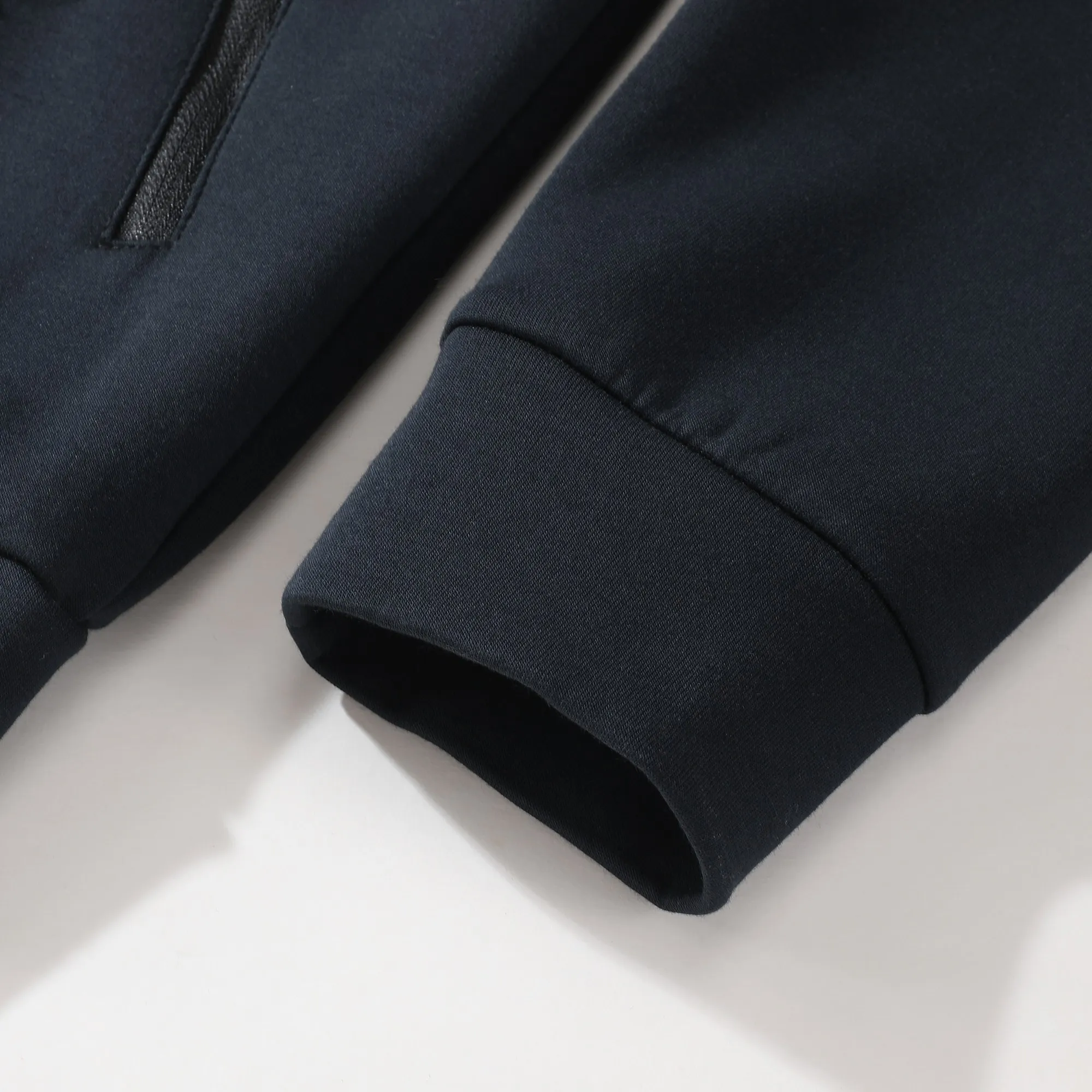 Arc‘teryx 20ss New Arrival ！ Series ， logo ，Premium ， ！ ， ， ， Classic Versatile！ ：Black Gray Size：M-3XL M 43 104 65 62 L 45 108 67 63 XL 46 112 69 64 2XL 47 116 71 65 3XL 49 120 73 66 M 120-135 L 135-145 XL 145-160 2XL 160-175 3XL 175-190